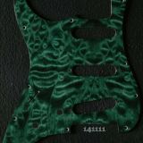 perry strat maple pickguard 111